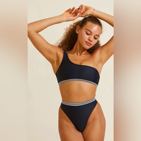 Lemlem KALA SET, top size X-Large, High Leg Bottom Medium, $270 - Picture 1 of 9